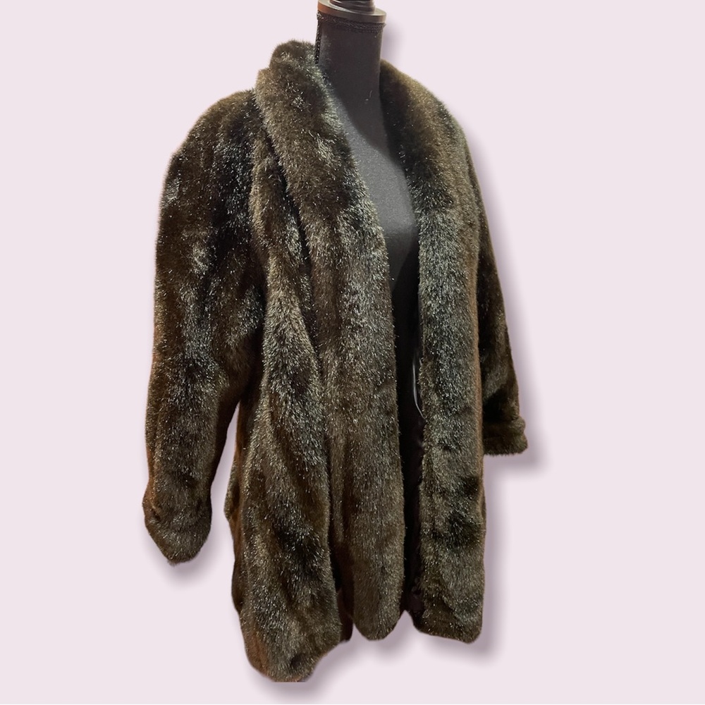 VINTAGE FAUX FUR COAT